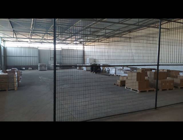 400M² WAREHOUSE TO LET IN EPPING INDUSTRIAL